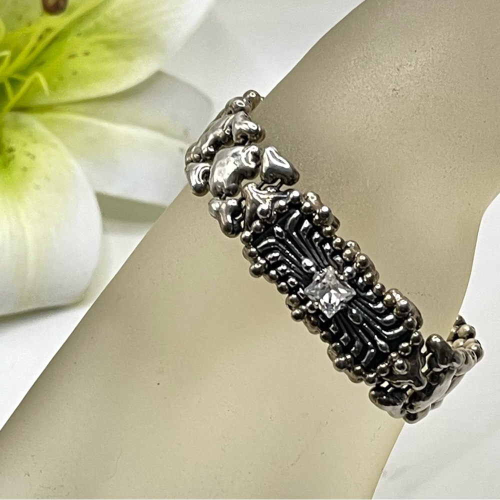 Sergio Gutierrez Liquid Metal Bracelet w/Swarovski Microchip 7”L/Fits to 6.5”